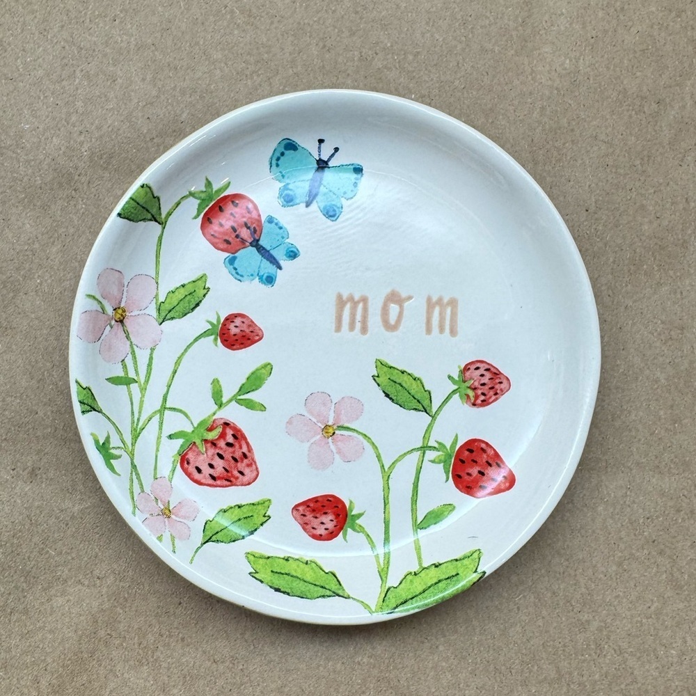 Rae Dunn Mom Coaster (or Ring Tray) Strawberries and Butterfly’s. 4” across